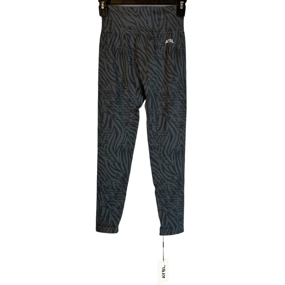 NWT AYBL Black High Waisted Evolve Animal Print Seamless‎ Leggings